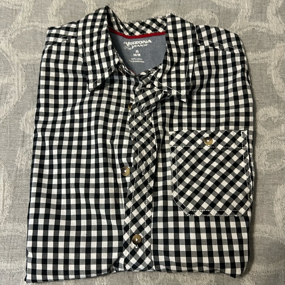 Boys button down shirt - Picture 1 of 3